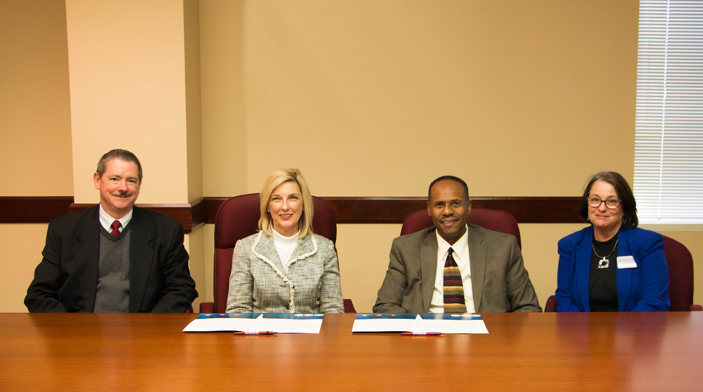 Bill Sirmon, Flight Chief, 431st Supply Chain Management Squadron, and Kimberly Herren (Director, 638th Supply Chain Management Group meet with CGTC president, Dr. Ivan H. Allen and vice president for Academic Affairs, Dr. Amy Holloway, to formally sign an agreement for an internship program for CGTC students.