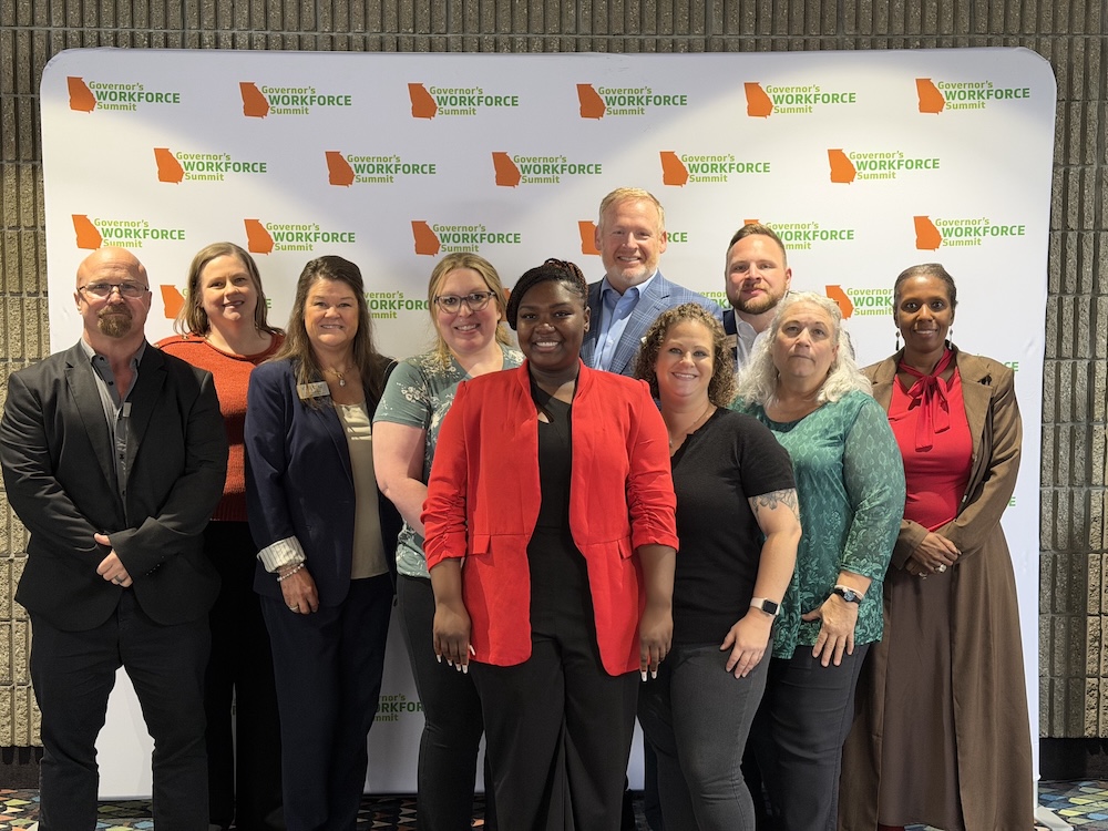  Che’la Pharms gathered with CGTC and VECTR Center Staff