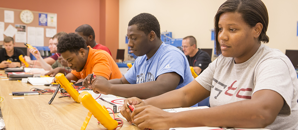 Electronics Fundamentals students in the classroom.